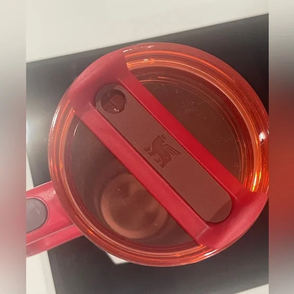 Stanley Red Hello Kitty Tumbler - Picture 10 of 14